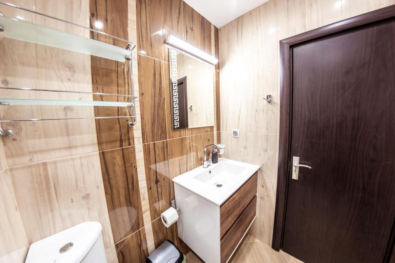 Bright 1Bdr Apartment With A Balcony ソフィア エクステリア 写真